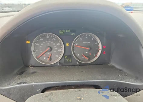 2004 Volvo S40 2.4I z USA, uszkodzony, nr VIN YV1MS382842026207